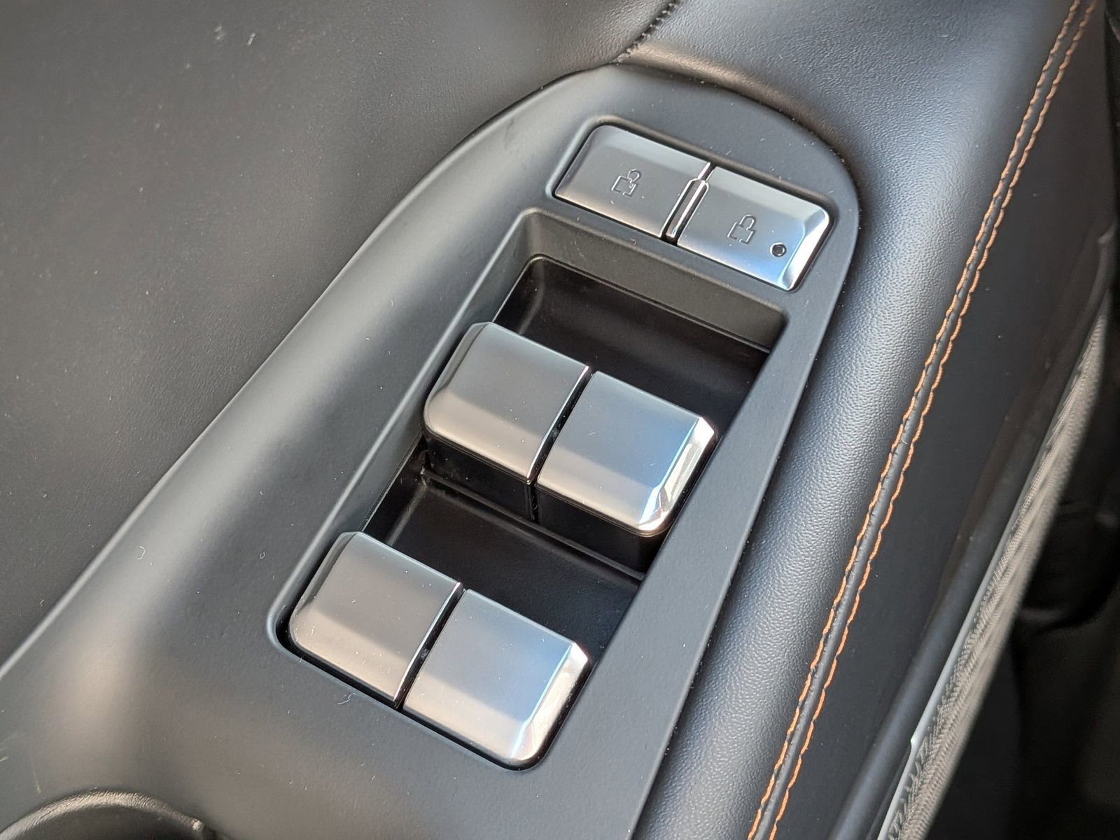 Certified 2025 Lincoln Navigator L Black Label image 30