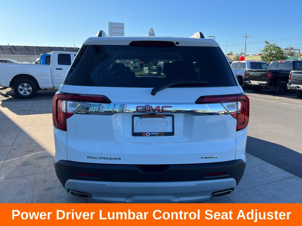 Used 2023 GMC Acadia SLT AWD/4WD image 10