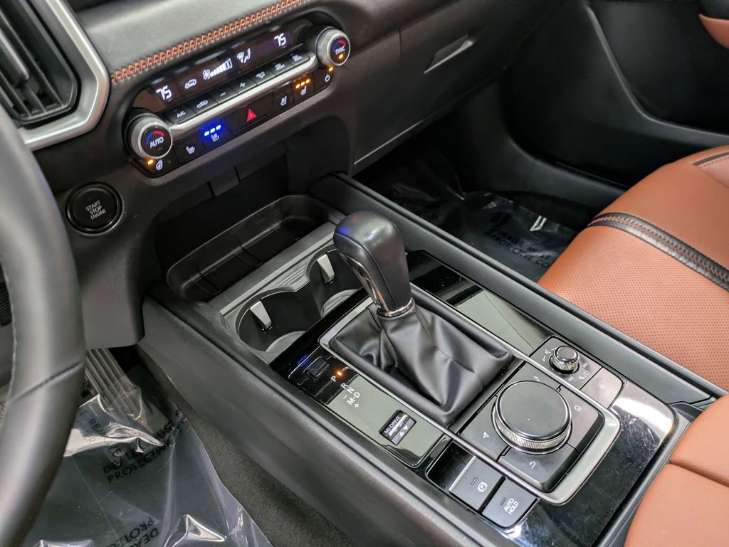 Used 2024 MAZDA CX-50 AWD 2.5 Turbo w/ Cargo Package image 16