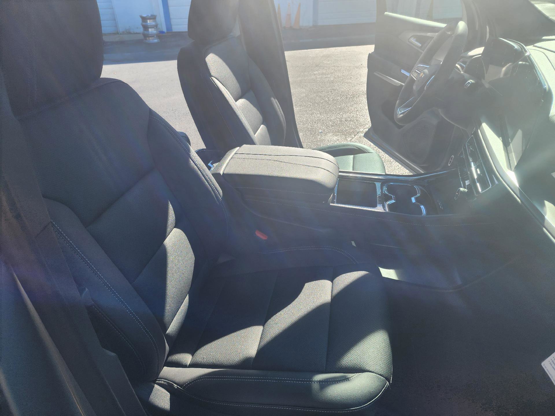 New 2026 Chevrolet Traverse LT w/ Driver Confidence Package image 8