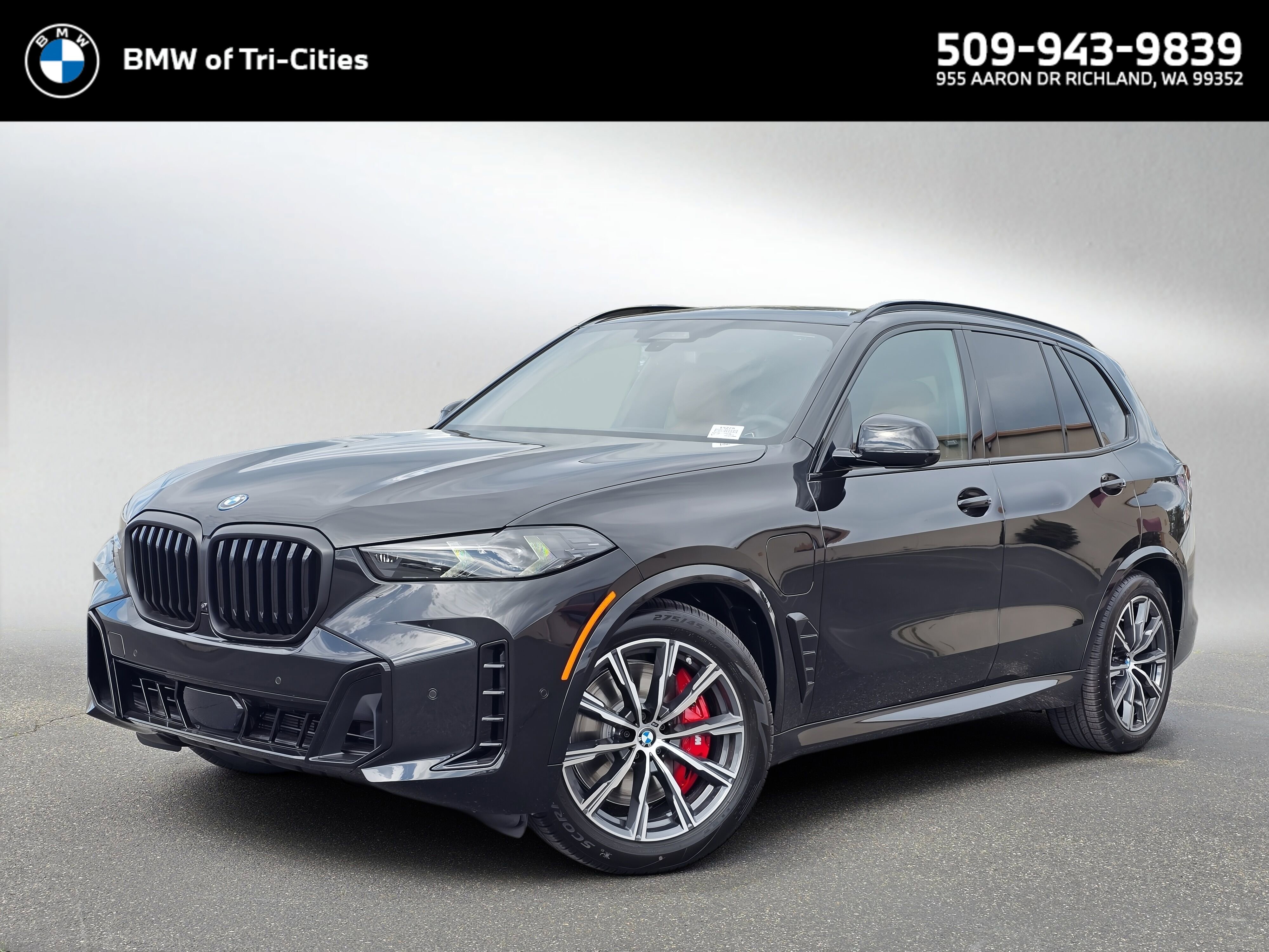 New 2026 BMW X5 xDrive50e w/ M Sport Package