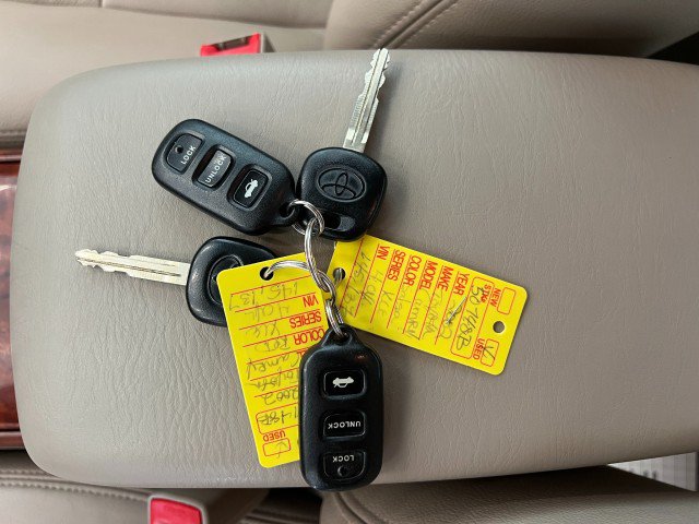 Used 2002 Toyota Camry XLE FWD image 39