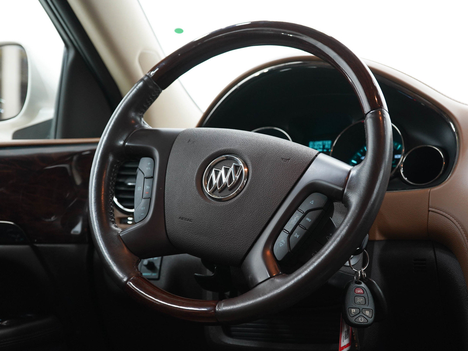 Used 2014 Buick Enclave Leather FWD image 14