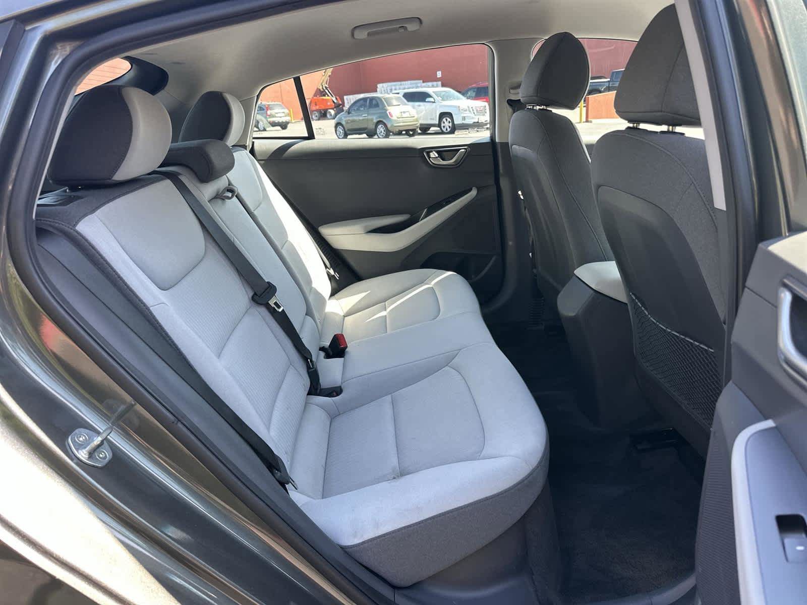 Used 2022 Hyundai Ioniq SE image 13