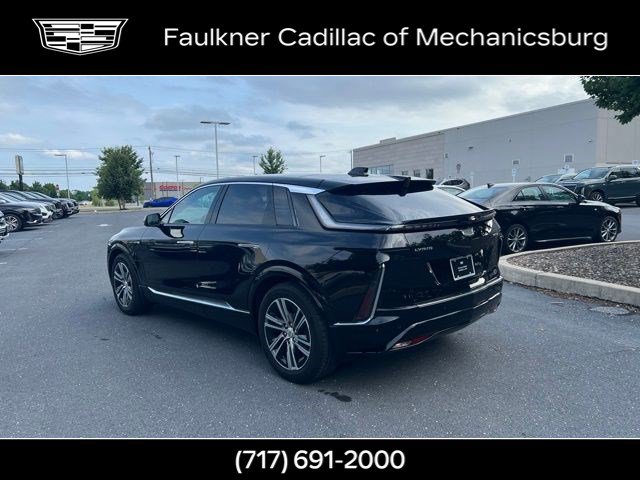 Used 2024 Cadillac Lyriq Luxury w/ LPO, Floor Liner Package AWD/4WD image 8