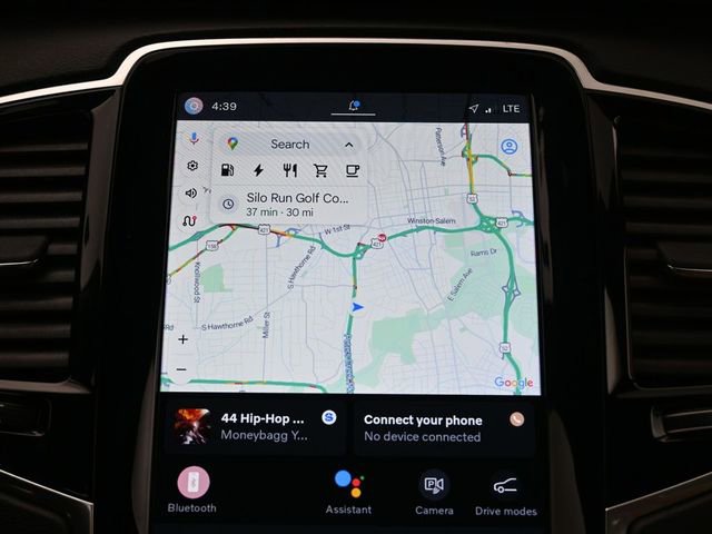 Used 2023 Volvo XC90 T8 Ultimate w/ Protection Package image 16