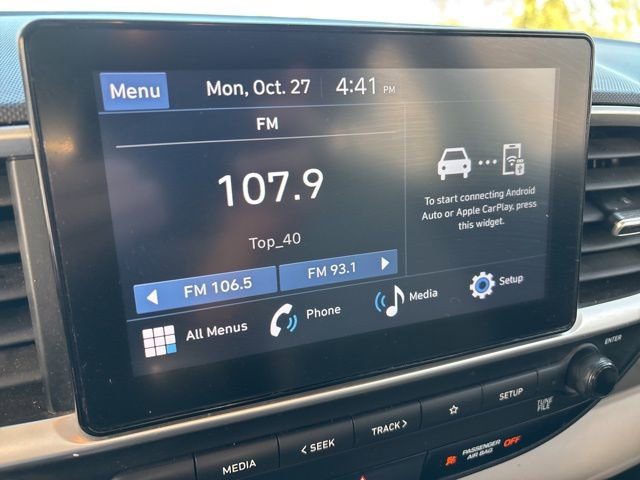 Used 2024 Hyundai Venue SEL image 19