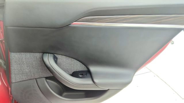 Used 2022 Tesla Model S image 26