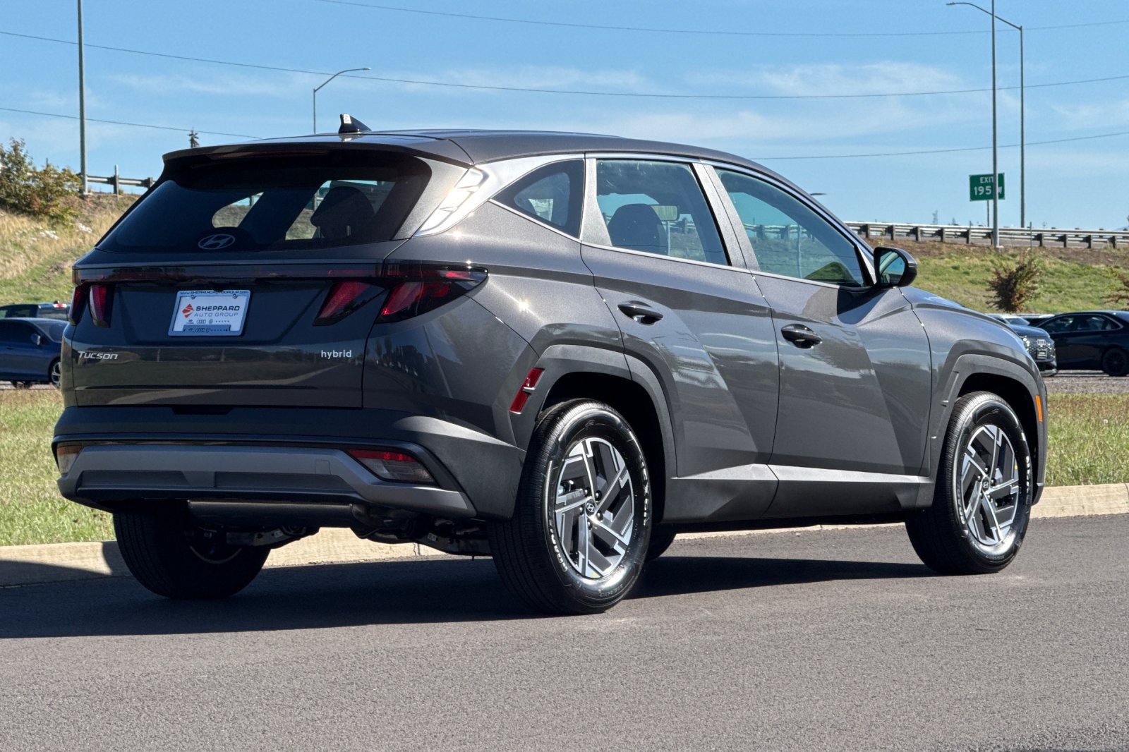 New 2026 Hyundai Tucson Blue SE FWD image 3