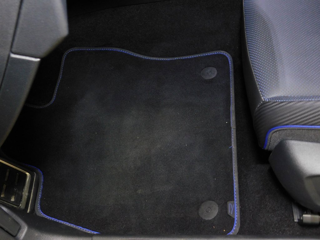 Used 2025 Volkswagen Golf image 34