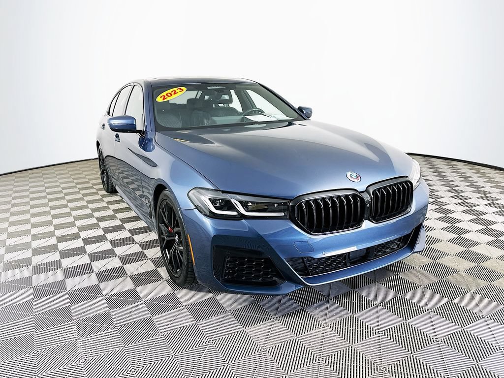 Used 2023 BMW M550i xDrive w/ Executive Package AWD/4WD video 2