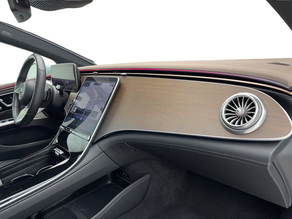 Used 2023 Mercedes-Benz EQE 500 4MATIC Sedan w/ Pinnacle Trim Package image 34