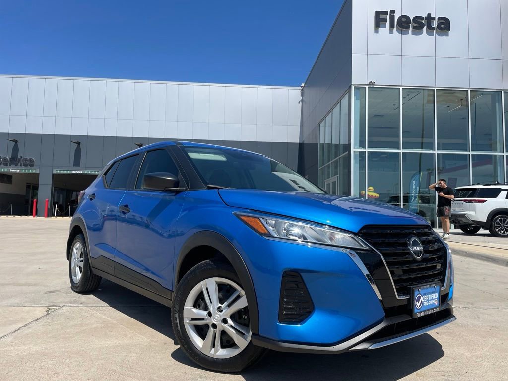 Used 2025 Nissan Kicks Play S FWD image 1