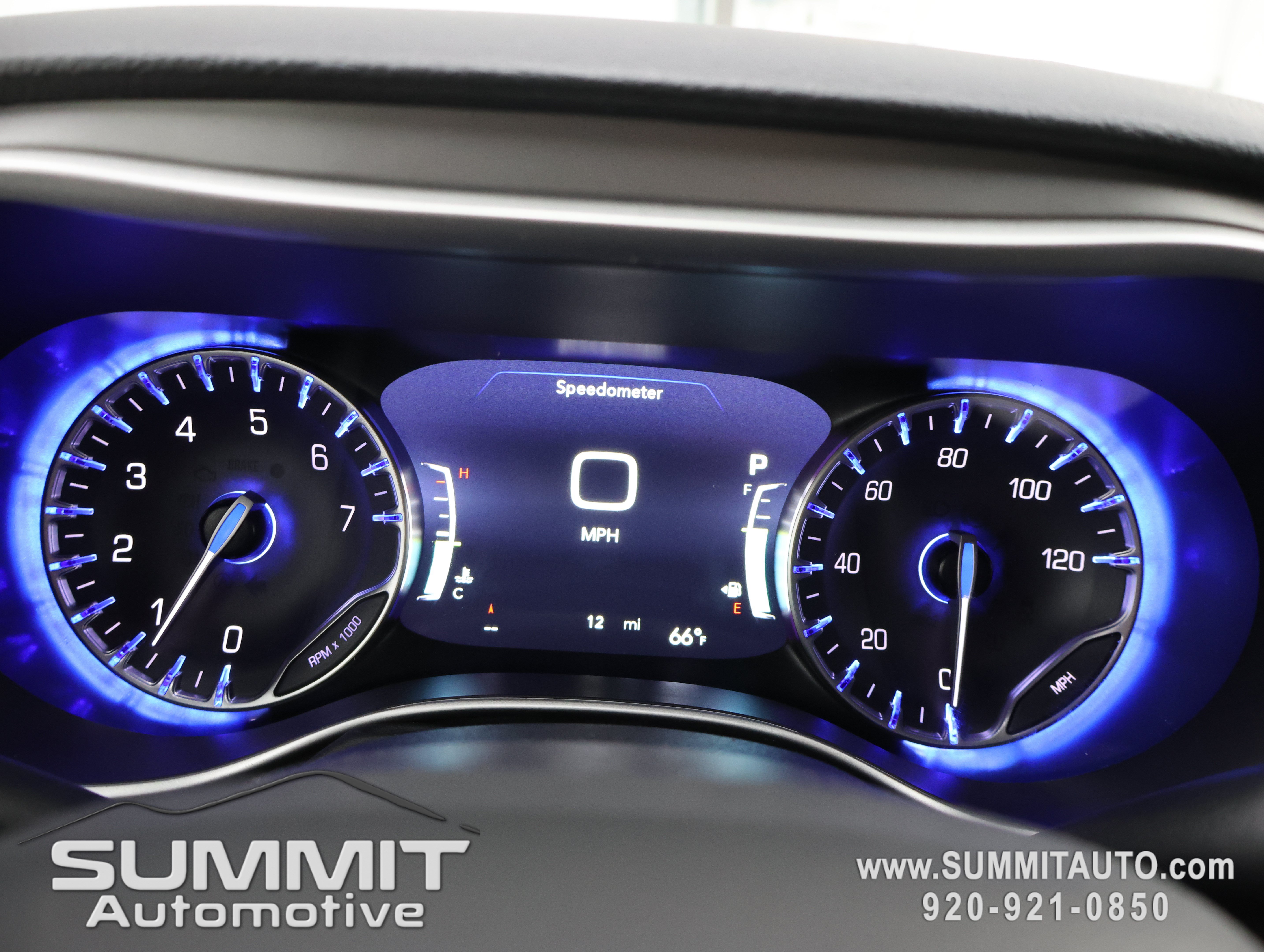 New 2027 Chrysler Pacifica Limited AWD/4WD image 11