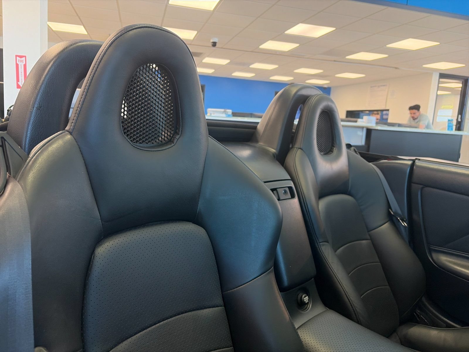 Used 2000 Honda S2000 image 17