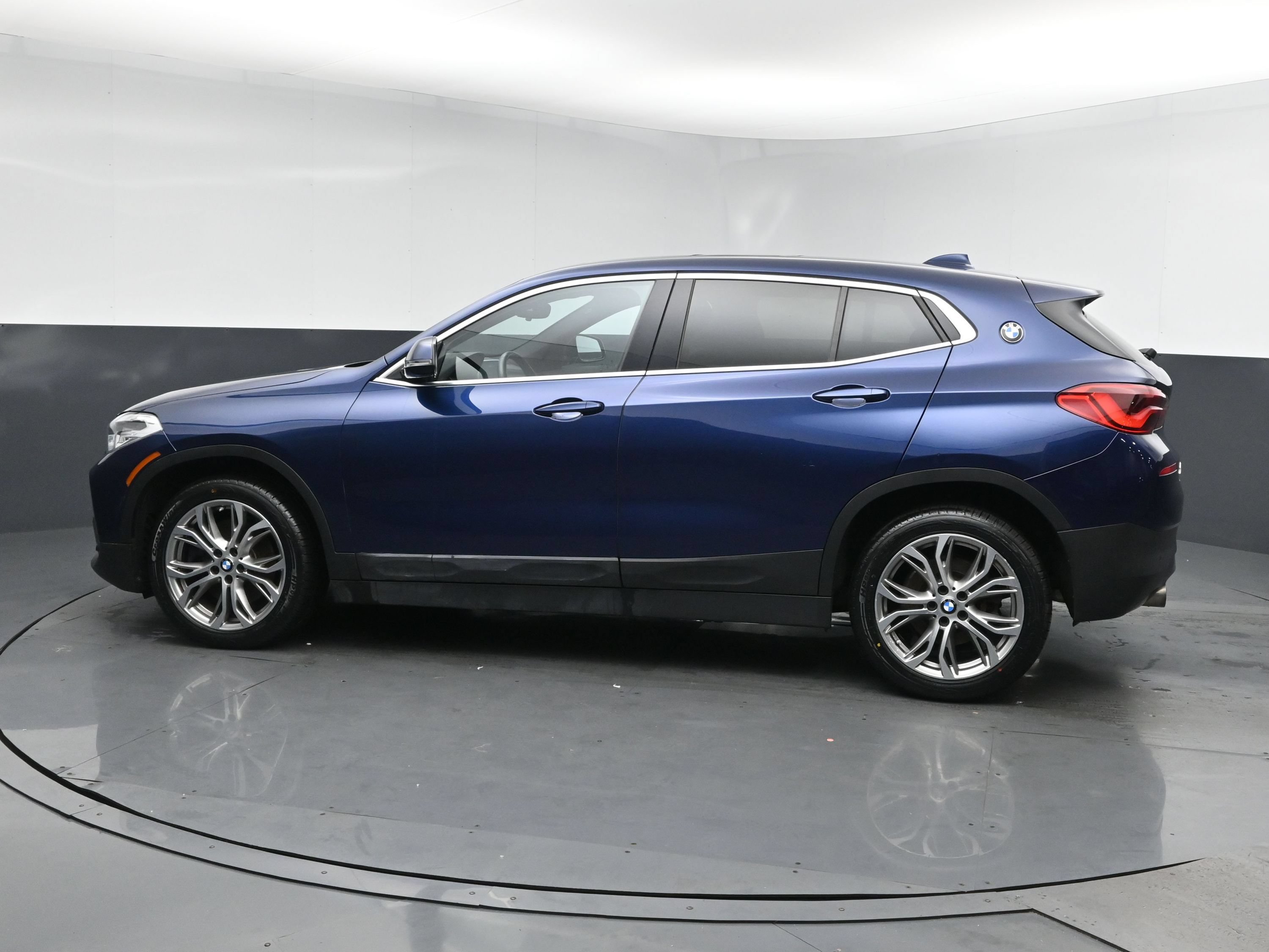Used 2019 BMW X2 xDrive28i w/ Convenience Package AWD/4WD image 4