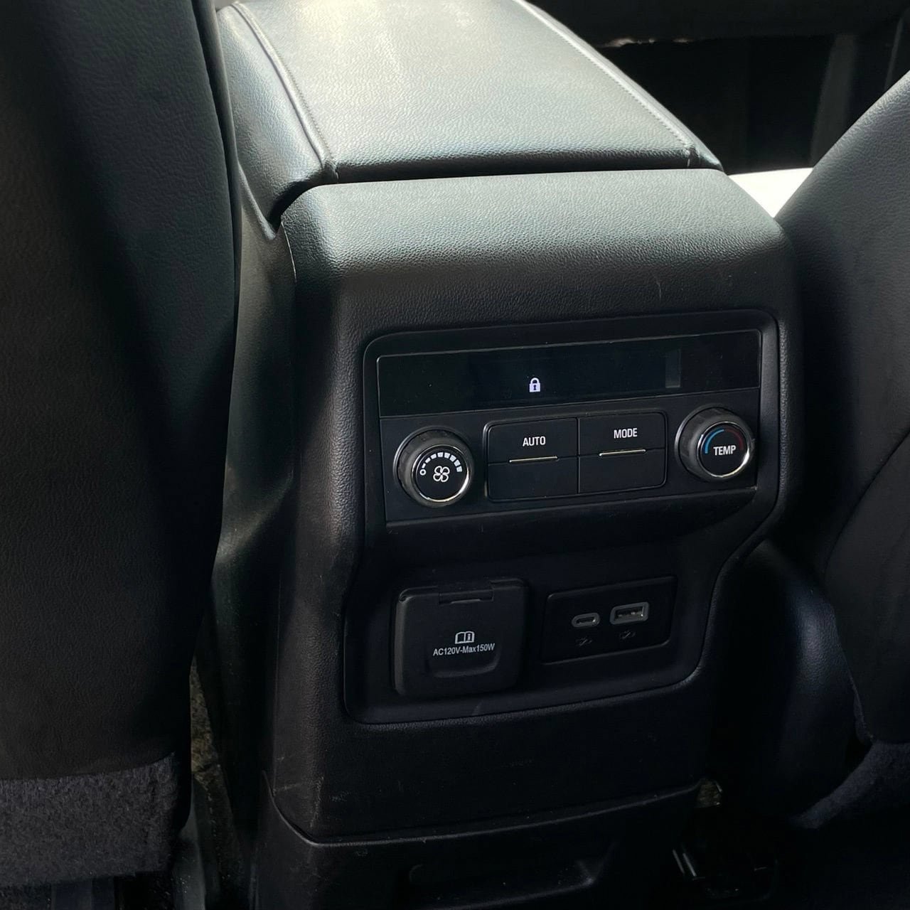 Used 2023 GMC Acadia SLT FWD image 24