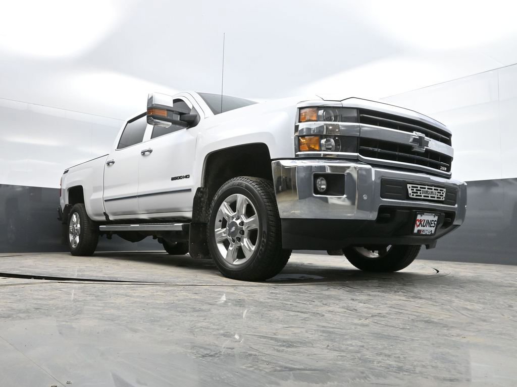 Used 2019 Chevrolet Silverado 2500 LTZ w/ LTZ Plus Package image 29