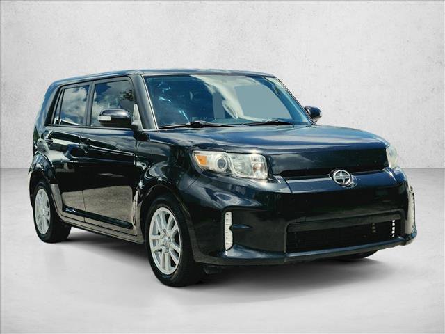 Used 2015 Scion xB FWD image 3