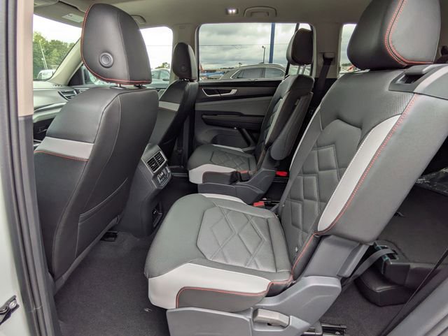 New 2026 Volkswagen Atlas Peak Edition image 14