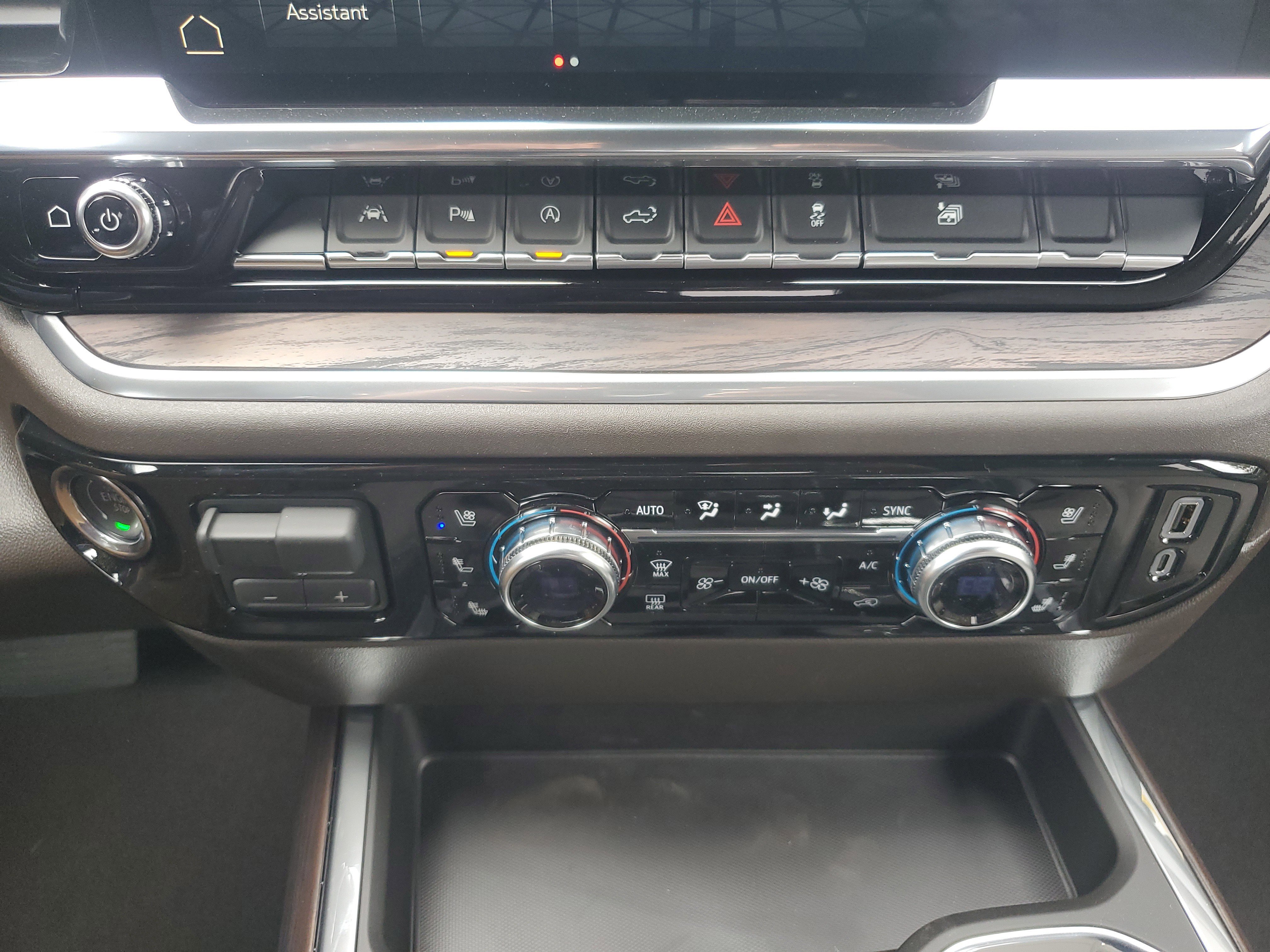 New 2026 GMC Sierra 1500 SLT image 28