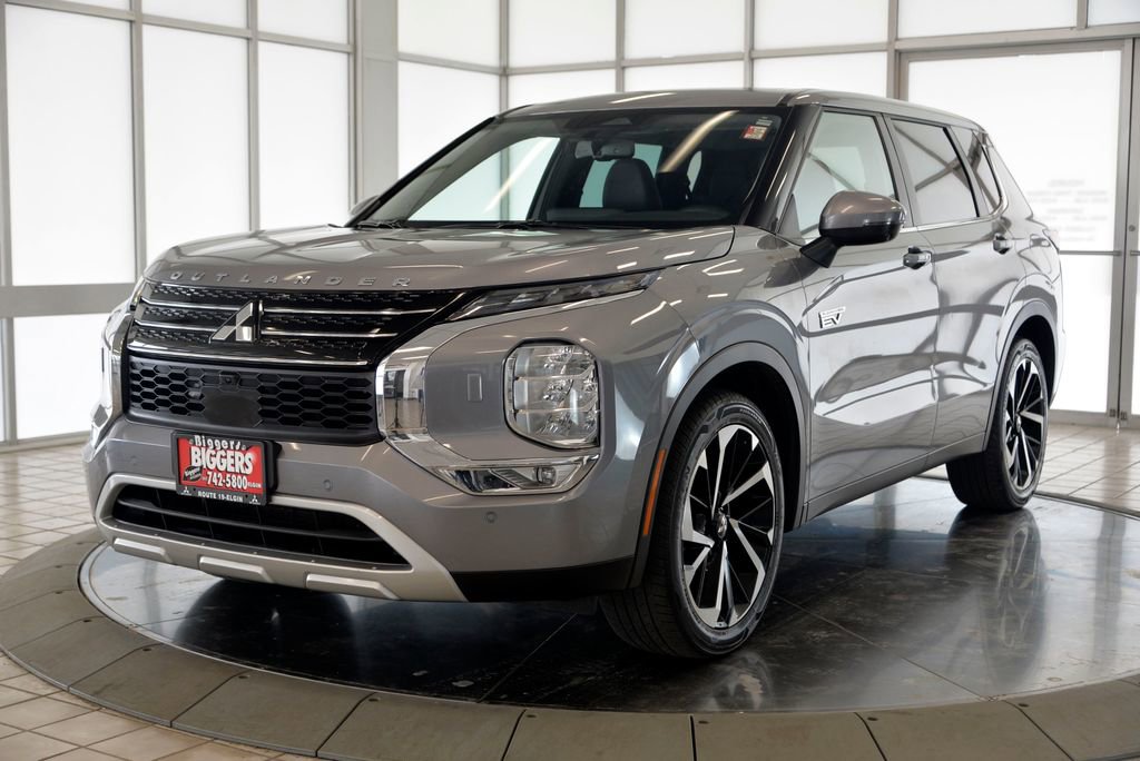 Used 2023 Mitsubishi Outlander SE image 4