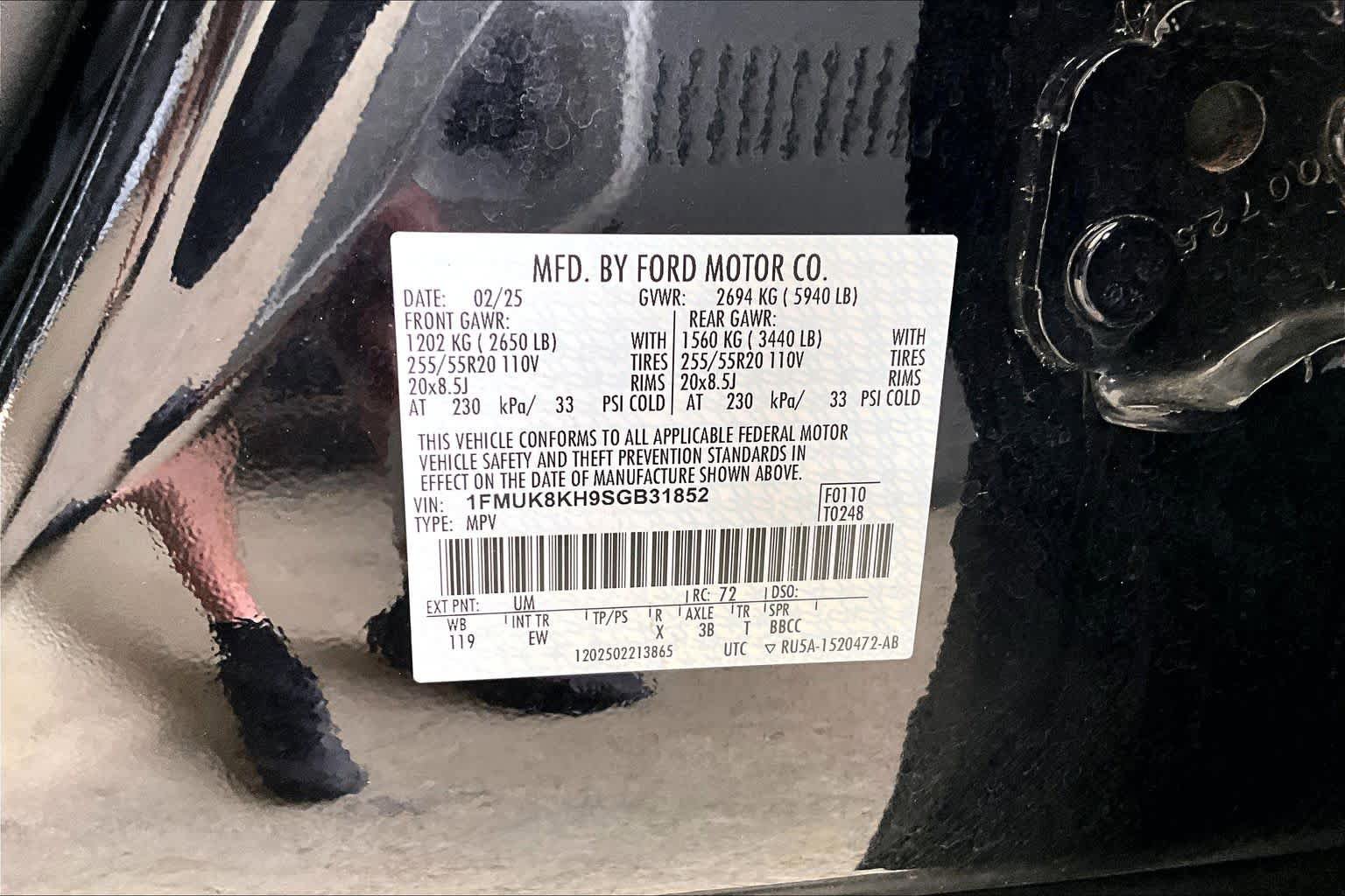 Certified 2025 Ford Explorer ST-Line AWD/4WD image 31