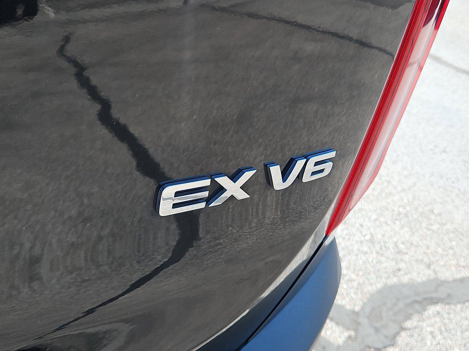 Used 2021 Kia Telluride EX w/ EX Premium Package FWD image 6