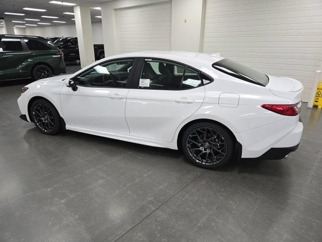 New 2026 Toyota Camry SE FWD image 3