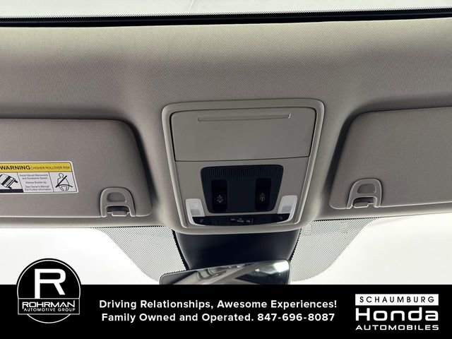 Certified 2023 Honda Pilot Touring image 11