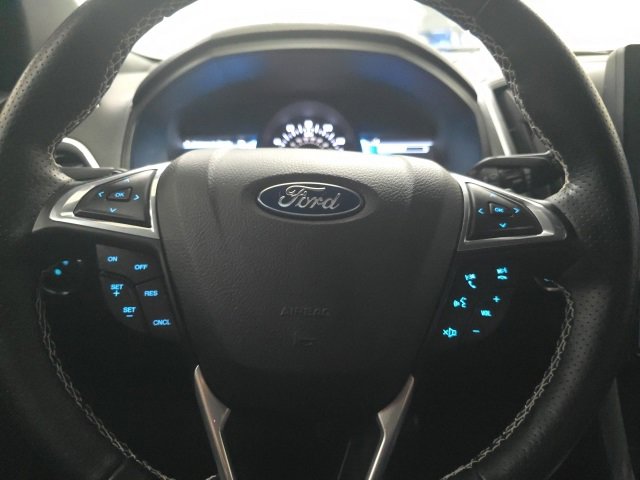 Used 2023 Ford Edge ST image 20
