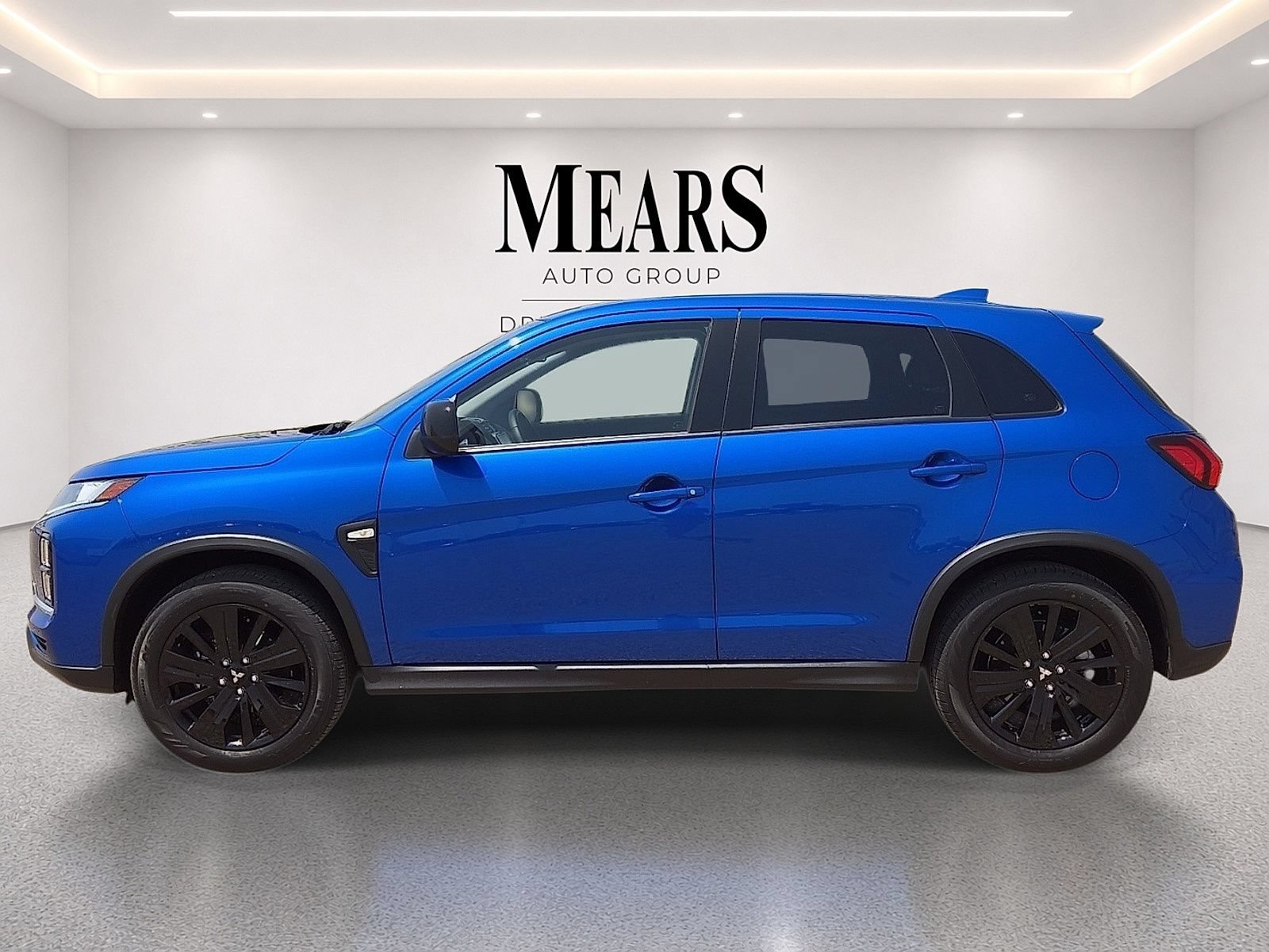 Used 2026 Mitsubishi Outlander Sport ES AWD/4WD image 2