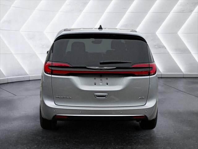 New 2026 Chrysler Pacifica Select image 21