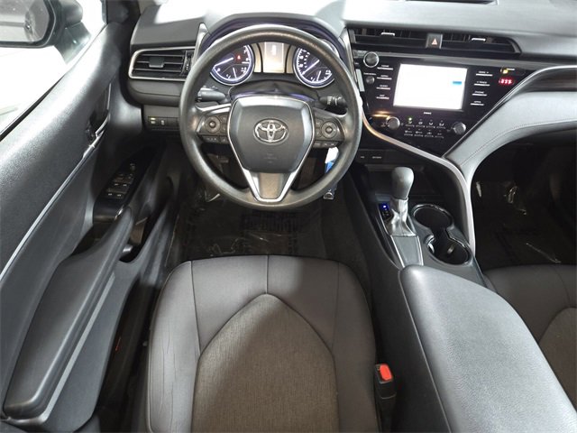 Used 2020 Toyota Camry LE image 16