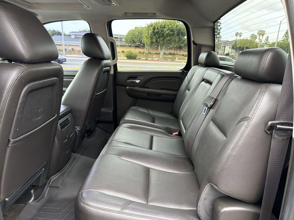 Used 2013 GMC Sierra 3500 Denali w/ Suspension Package, Off-Road image 25