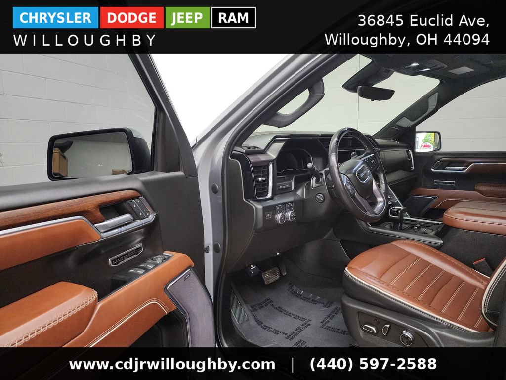 Used 2023 GMC Sierra 1500 Denali Ultimate AWD/4WD image 13