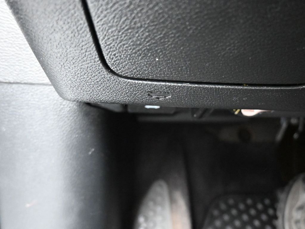 Used 2017 Jeep Cherokee Sport w/ Cold Weather Group image 26