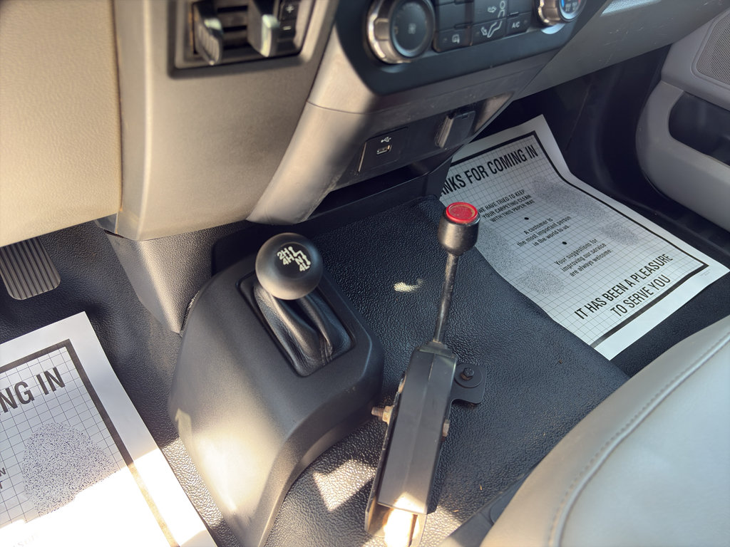 Used 2019 Ford F550 4x4 Regular Cab Super Duty image 13