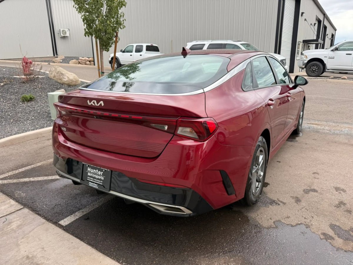Used 2022 Kia K5 LXS FWD image 8