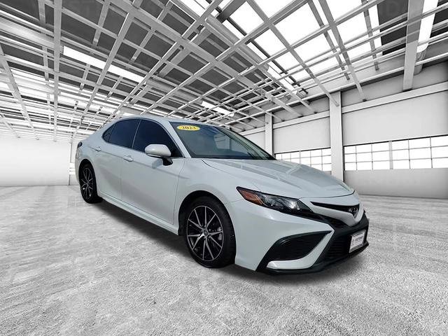 Used 2023 Toyota Camry SE