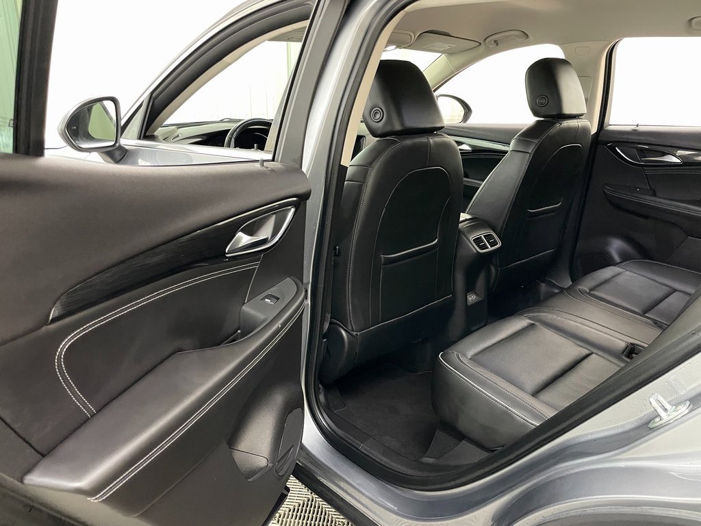Used 2021 Buick Envision Essence w/ Technology Package I image 44