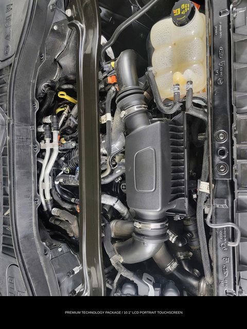 Used 2020 Ford Explorer Platinum w/ Premium Technology Package AWD/4WD image 37