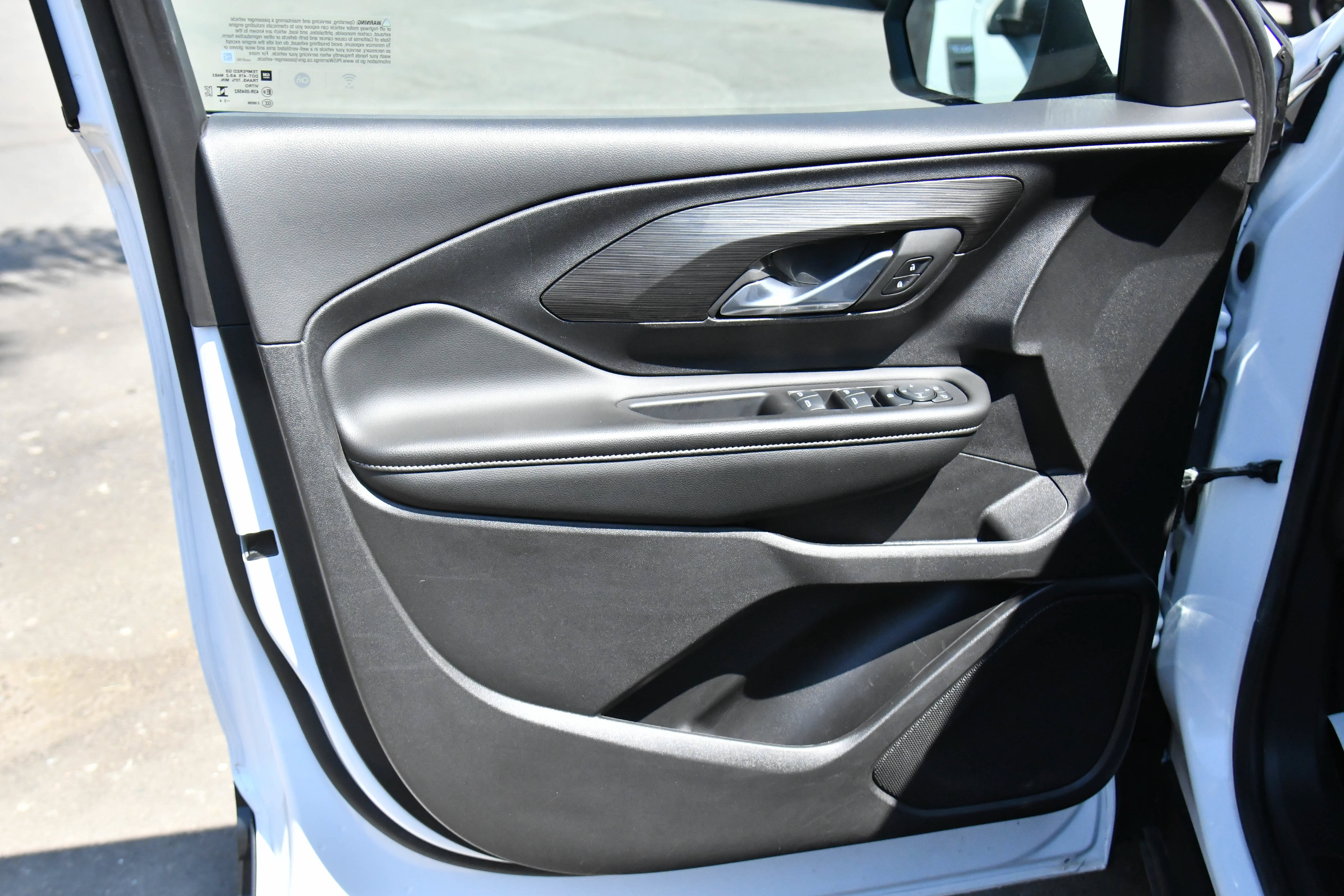 Used 2024 GMC Terrain SLE FWD image 13