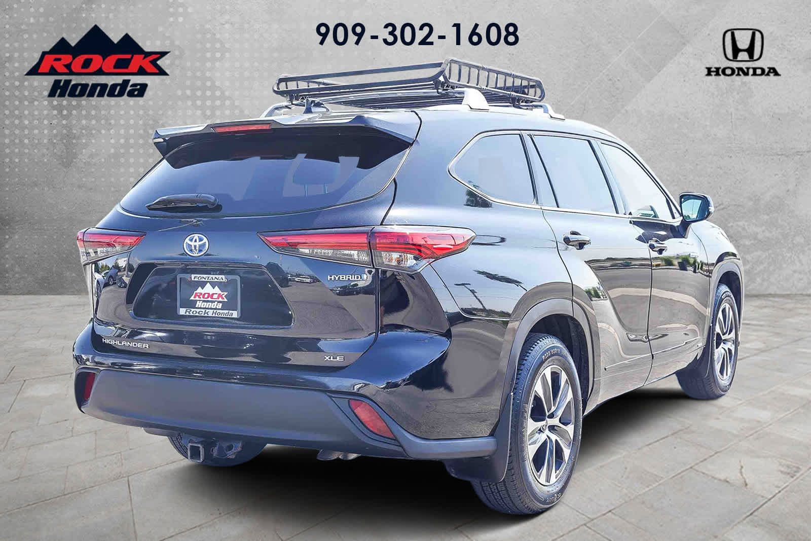 Used 2021 Toyota Highlander XLE image 4