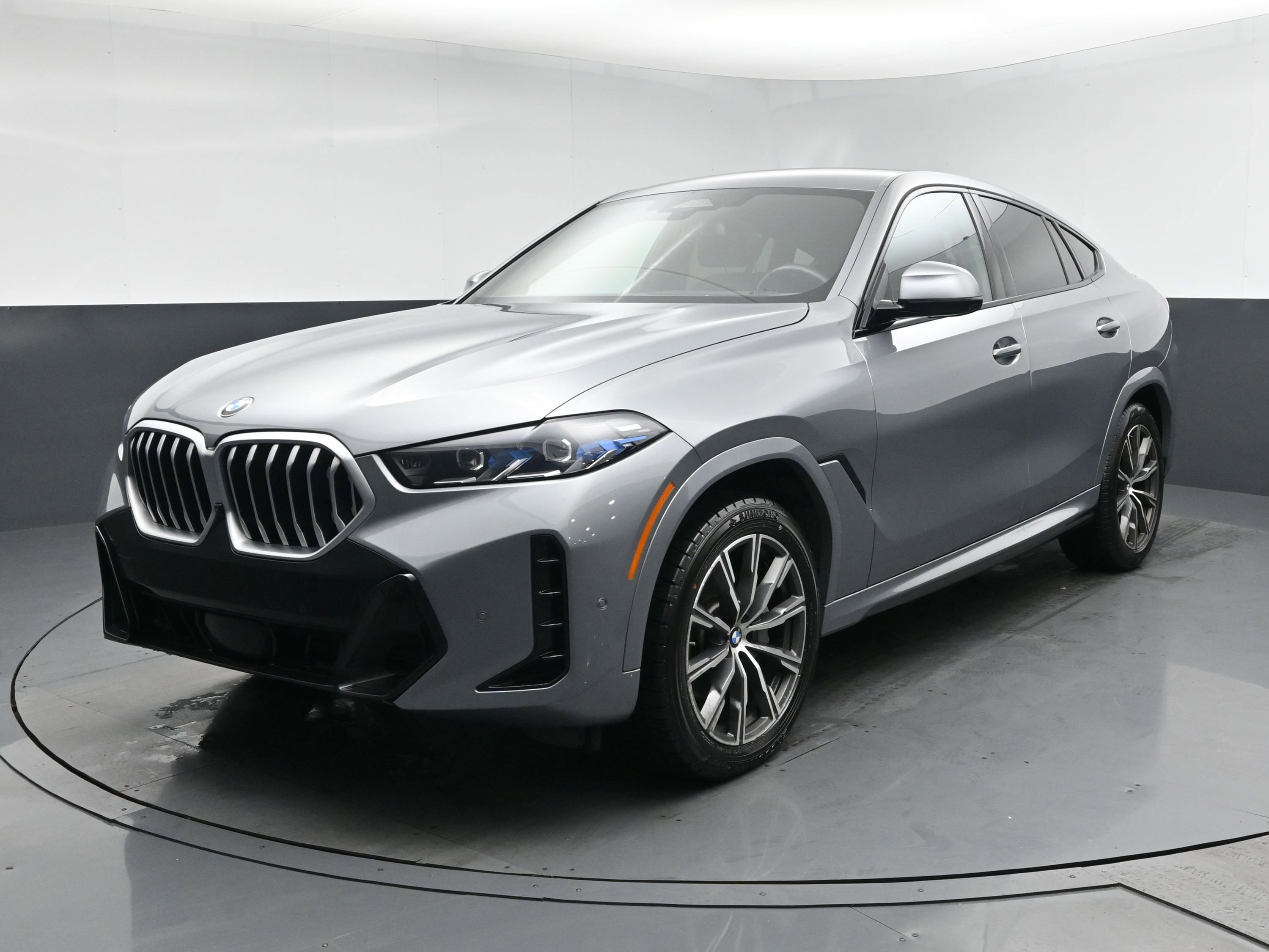 Used 2025 BMW X6 xDrive40i