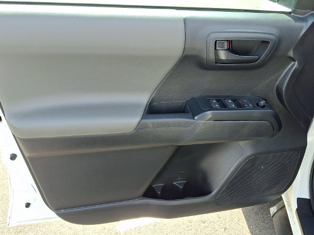 Used 2023 Toyota Tacoma SR AWD/4WD image 9