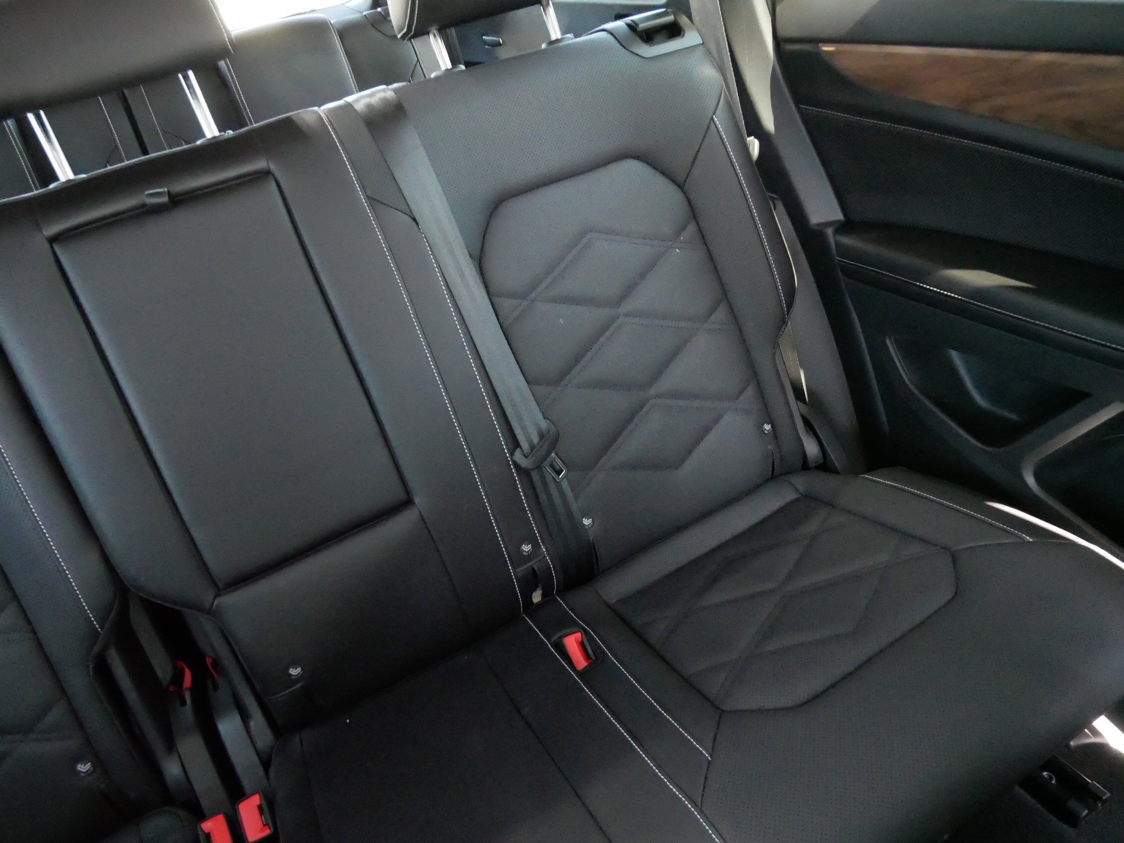 Certified 2026 Volkswagen Atlas SE AWD/4WD image 14