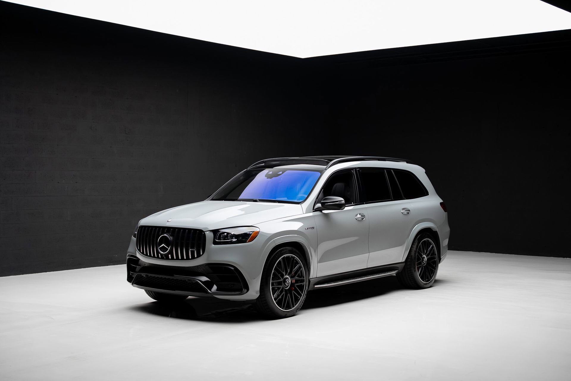 Used 2024 Mercedes-Benz GLS 63 AMG 4MATIC image 4