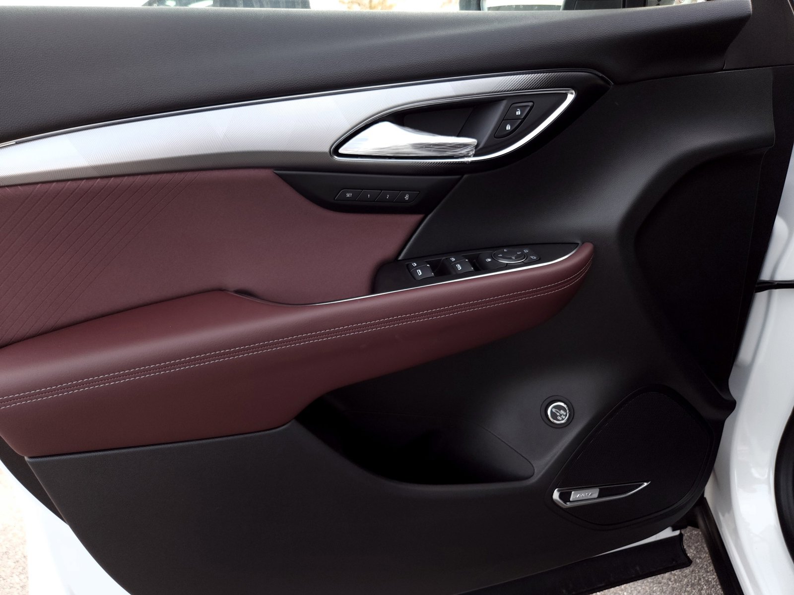 New 2025 Buick Envision Sport Touring image 31