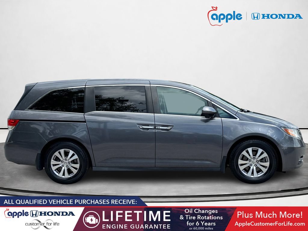 Used 2016 Honda Odyssey SE video 2